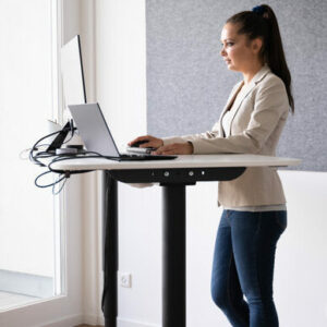 Bureau assis debout | Amenez l’ergonomie au travail